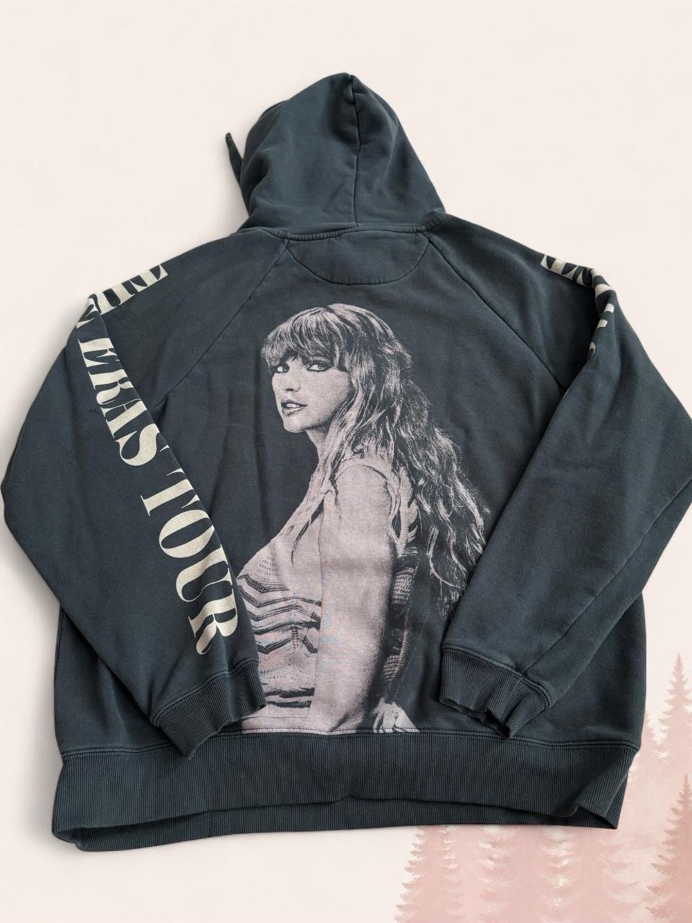 Taylor Swift The Eras Tour Hoodie – Size Large – Black Graphic Sweatshirt